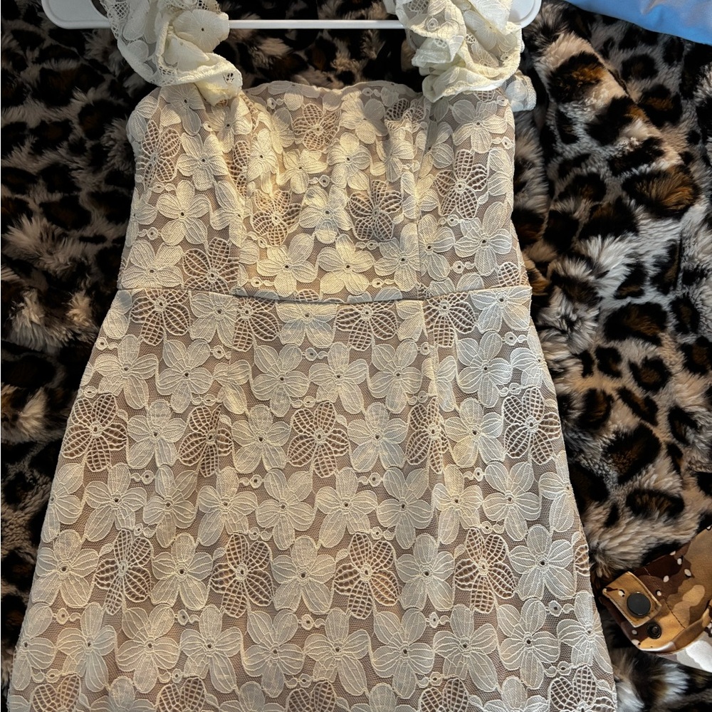 Selfie Leslie Cream Lace Midi Dress